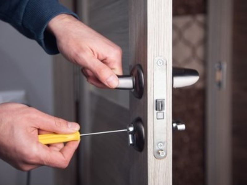 Địa chỉ bán cửa nhựa chính hãng