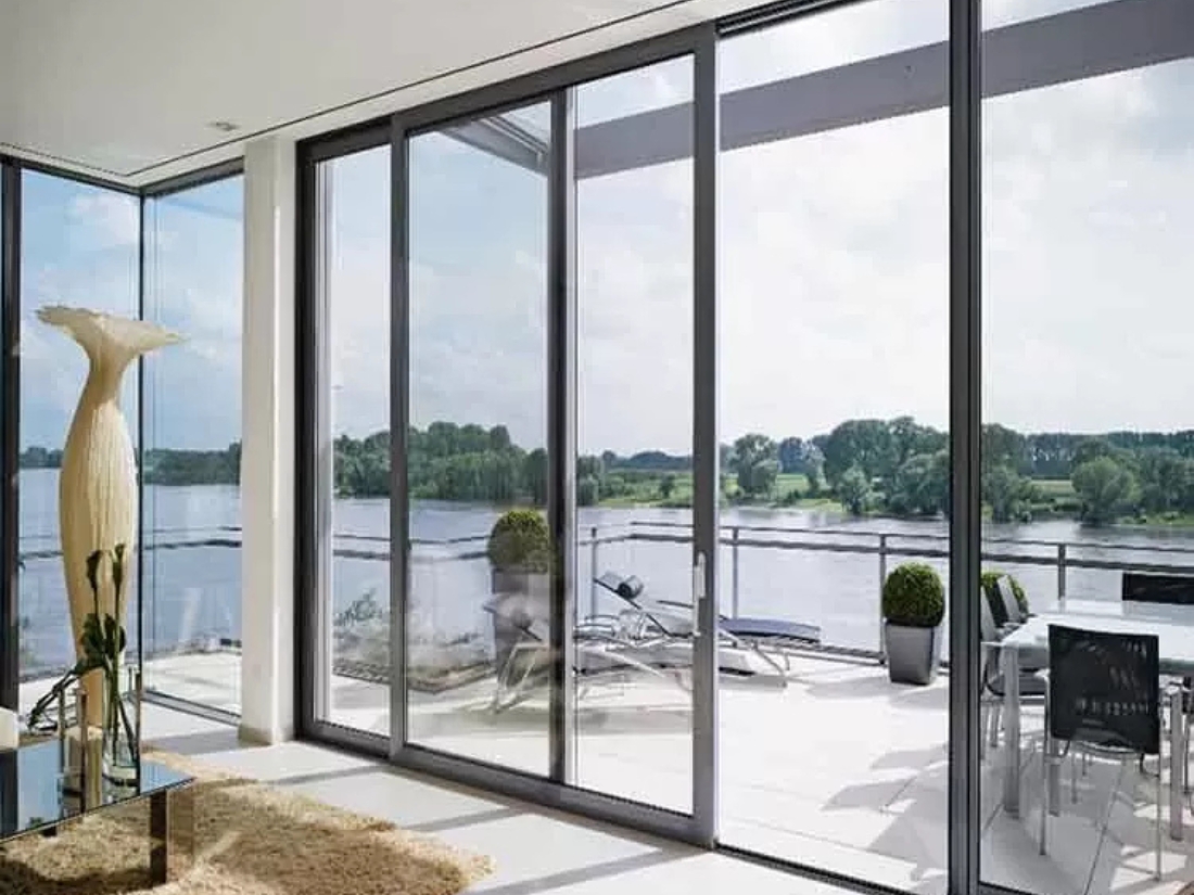 Các yếu tố ảnh hưởng đến giá cửa nhôm kính Rolex